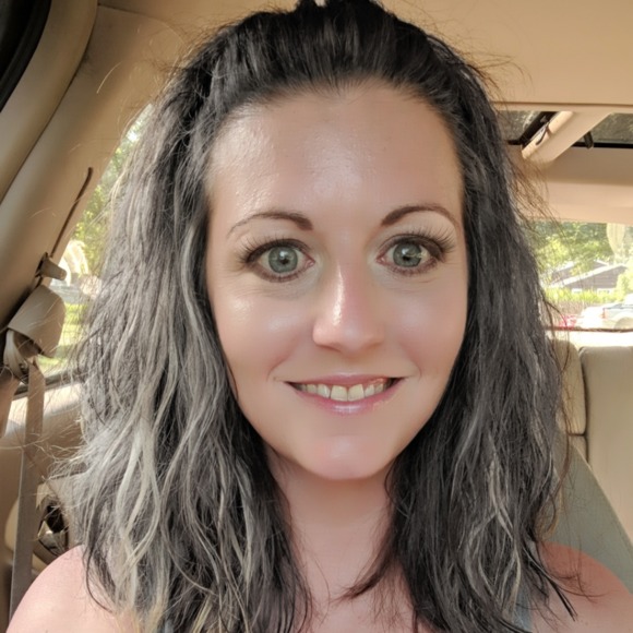 Meet your Posher, Lacie - Picture 1 of 1